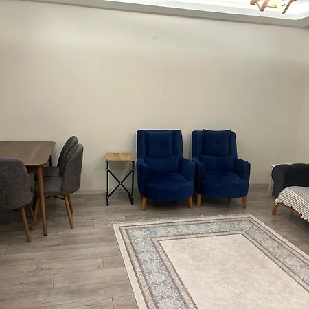 Kisaer Apartment